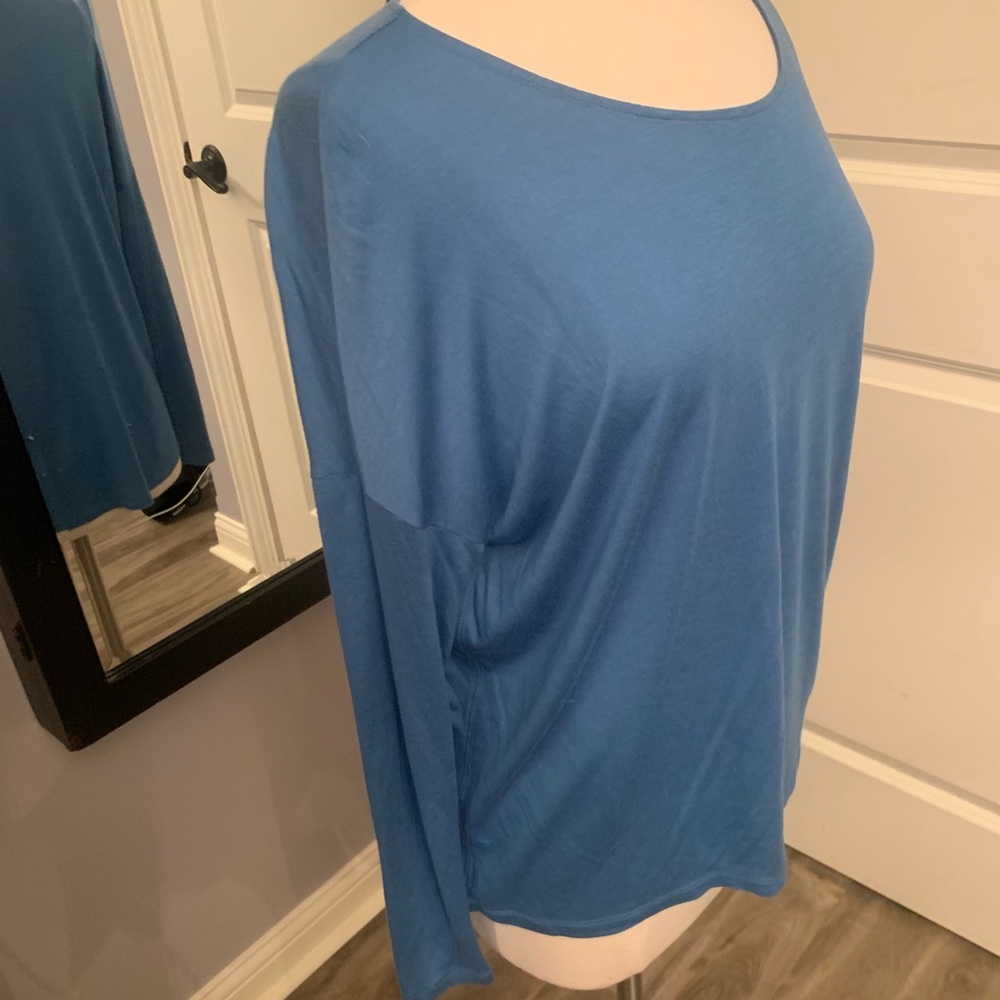 Vince Blue Long-Sleeve Top. Size XS.